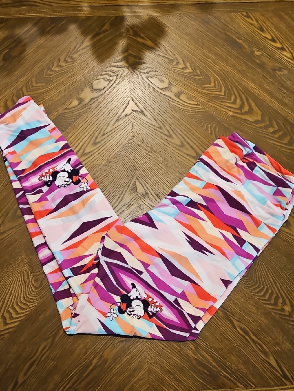 LuLaRoe Disney Minnie Mouse Pink Patterned Leggings